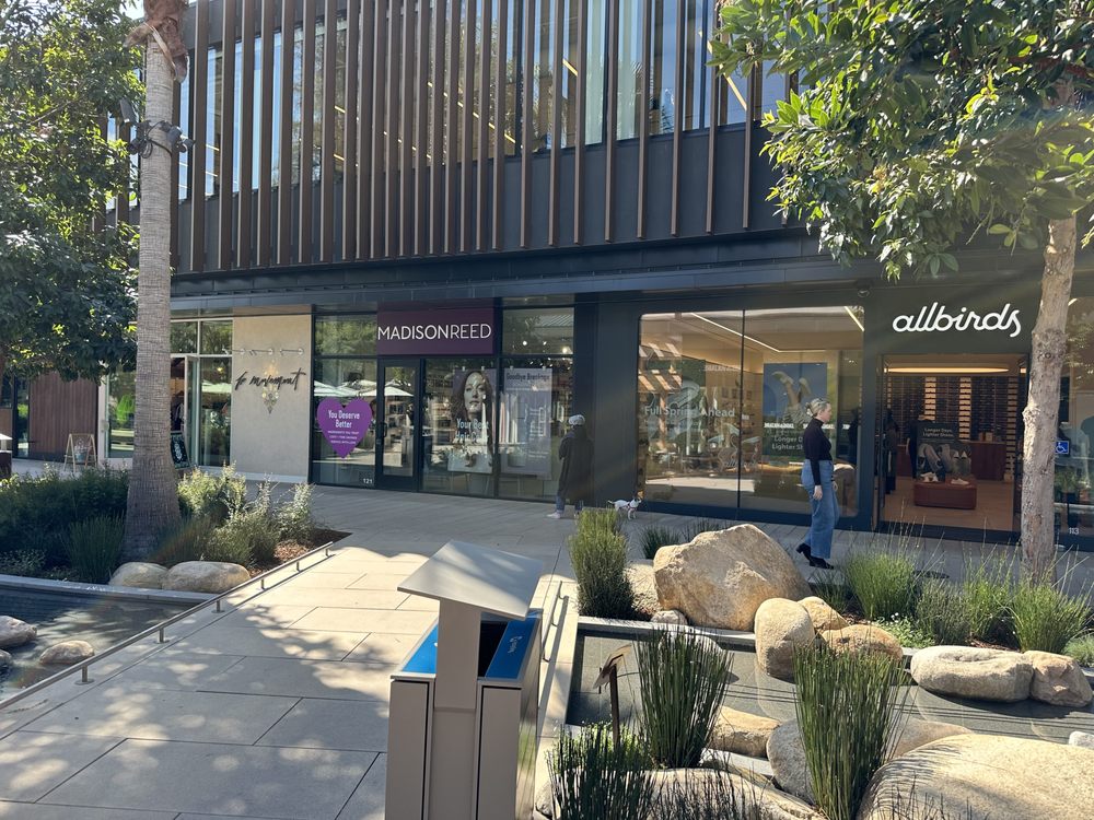 The Shops at Sportsmen’s Lodge